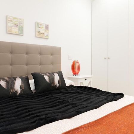 For You Rentals New Design Apartment Temporal Puerta Del Sol Pre10C Мадрид Екстериор снимка
