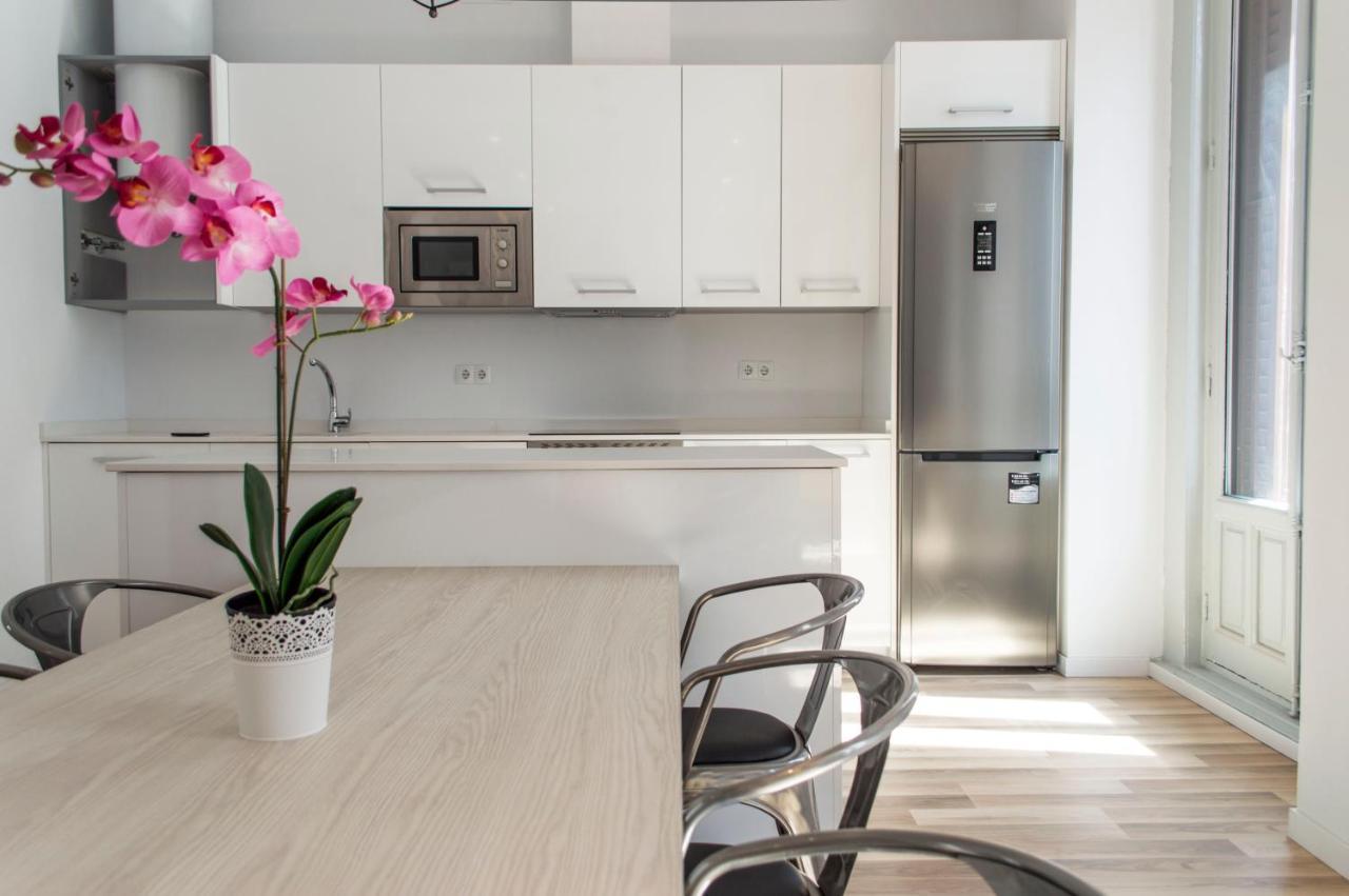 For You Rentals New Design Apartment Temporal Puerta Del Sol Pre10C Мадрид Екстериор снимка